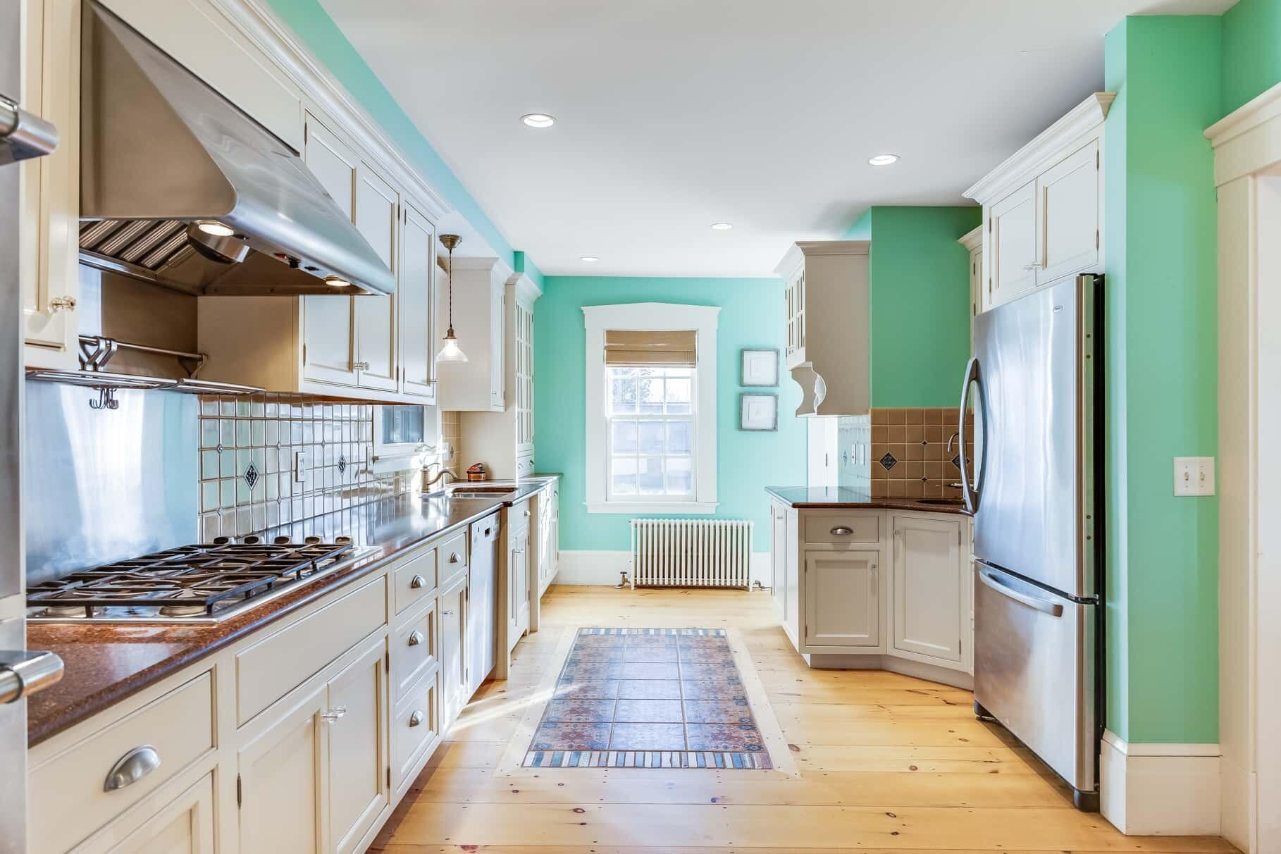 10 Bank Street Wellfleet MA 02667