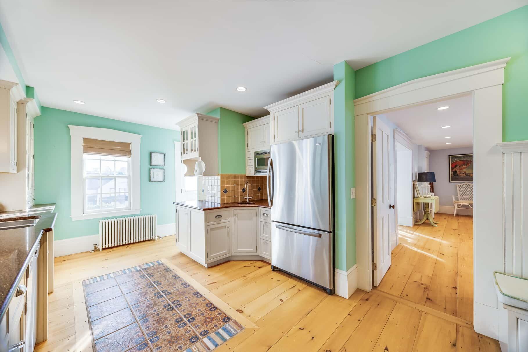10 Bank Street Wellfleet MA 02667