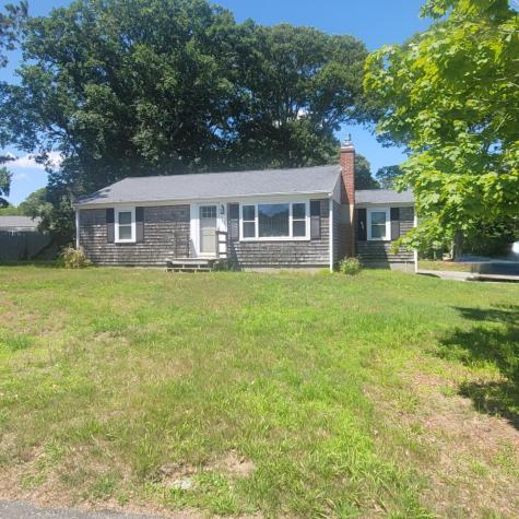 32 Chadwick Avenue Hyannis MA 02601