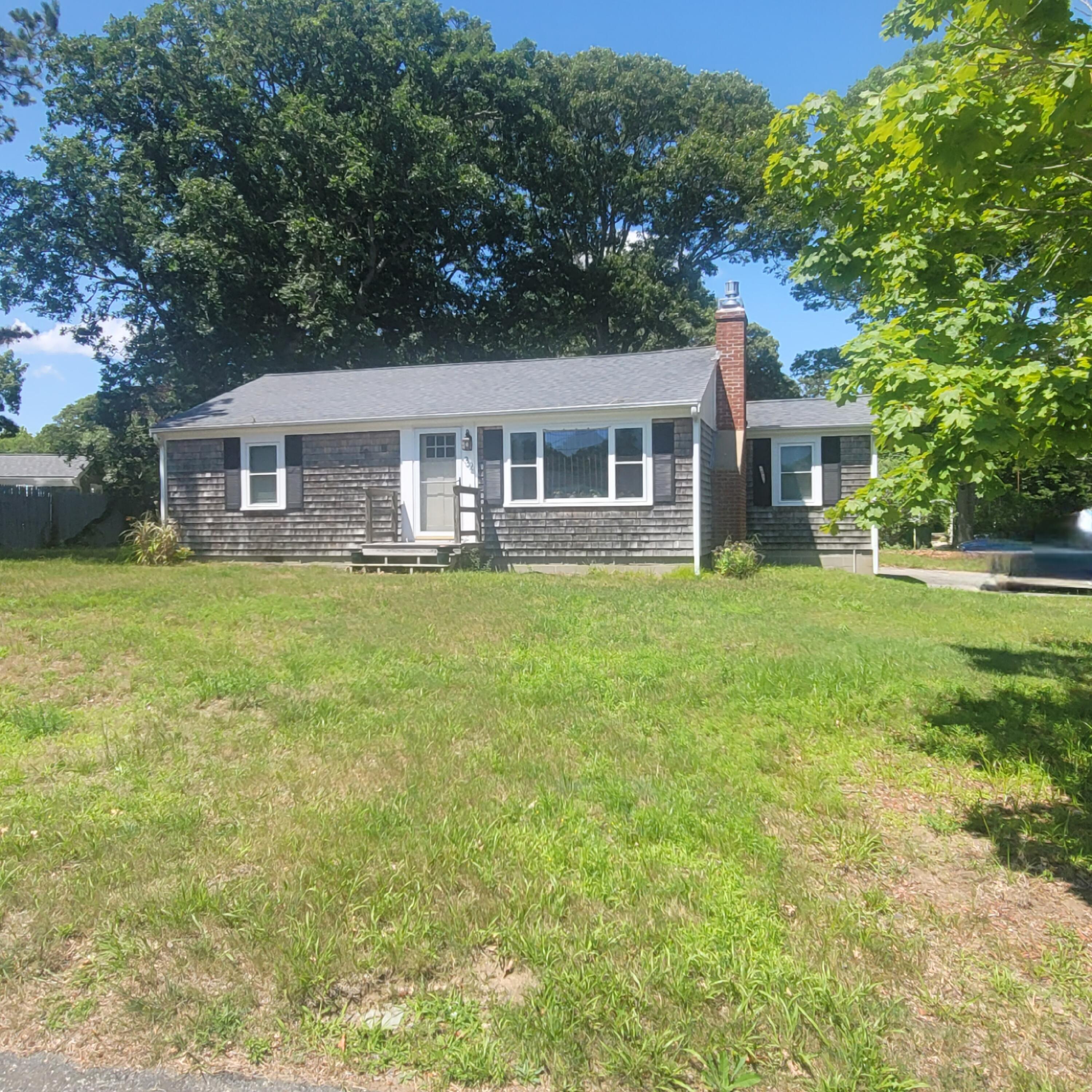 32 Chadwick Avenue Hyannis MA 02601