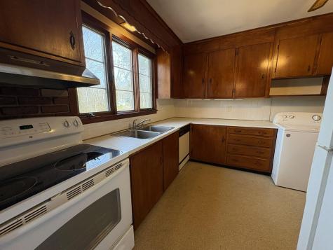 17 Eileen Street Yarmouth MA 02675