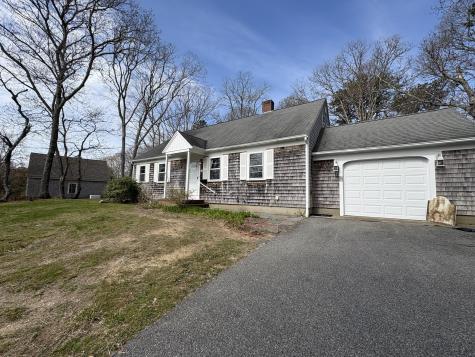 17 Eileen Street Yarmouth MA 02675