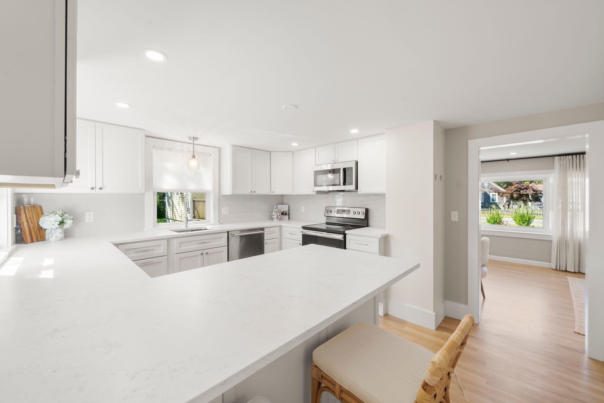 72 Grove Street Hyannis MA 02601
