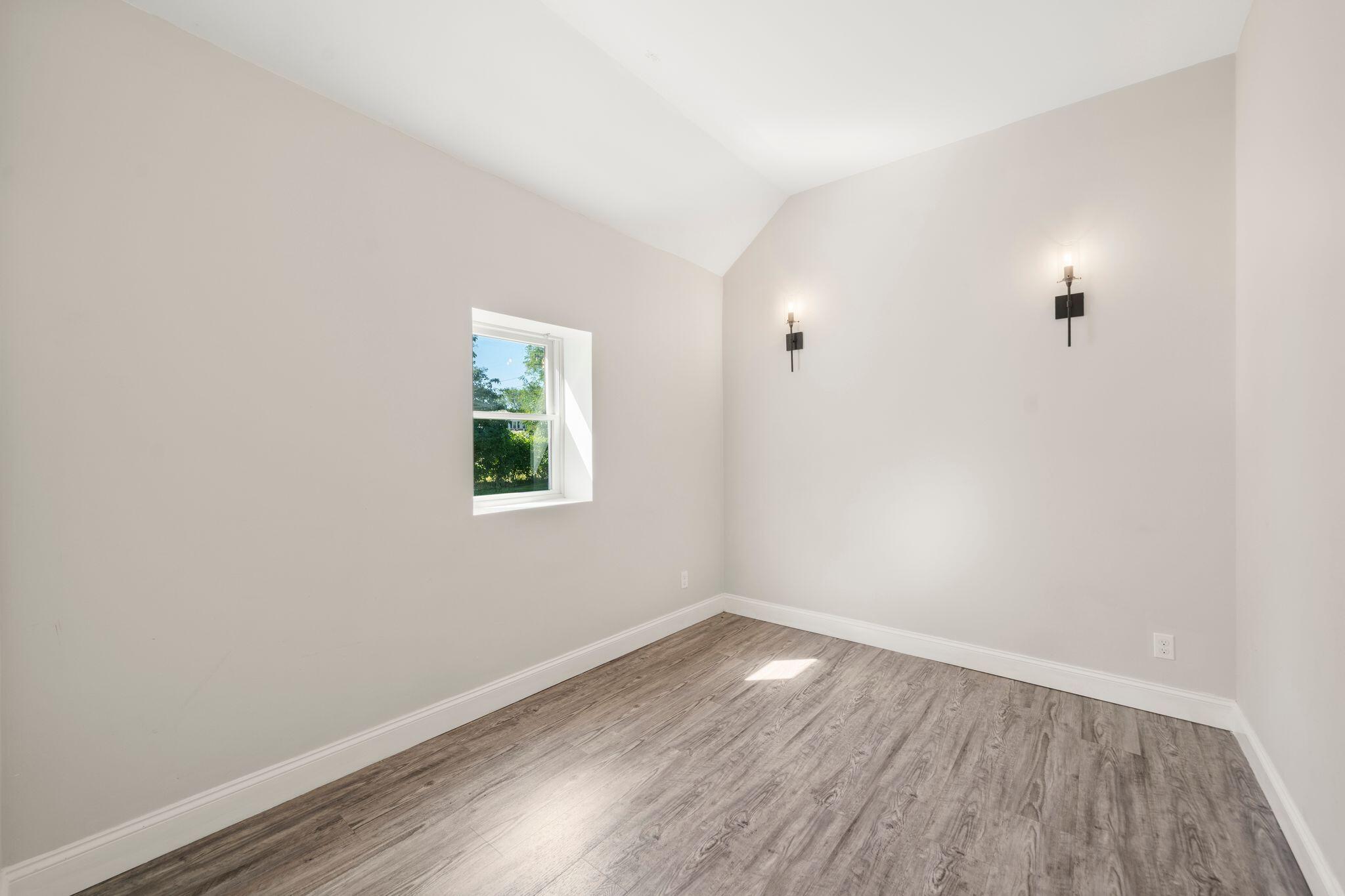 72 Grove Street Hyannis MA 02601
