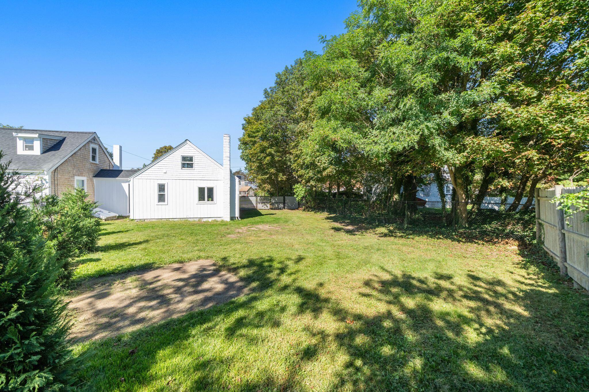 72 Grove Street Hyannis MA 02601