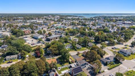 72 Grove Street Hyannis MA 02601