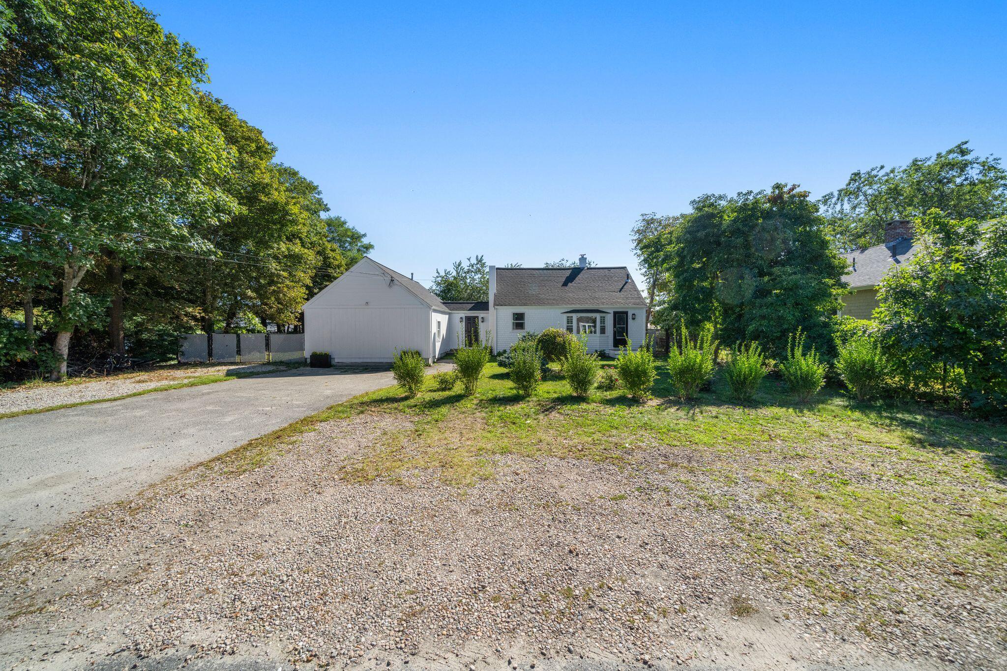 72 Grove Street Hyannis MA 02601