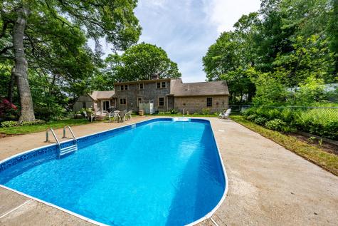 14 Oxner Road MA 02632