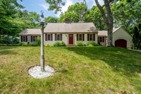14 Oxner Road MA 02632