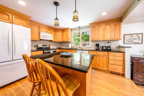 14 Oxner Road MA 02632
