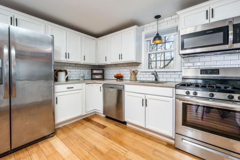 9 Avon Drive Sandwich MA 02563