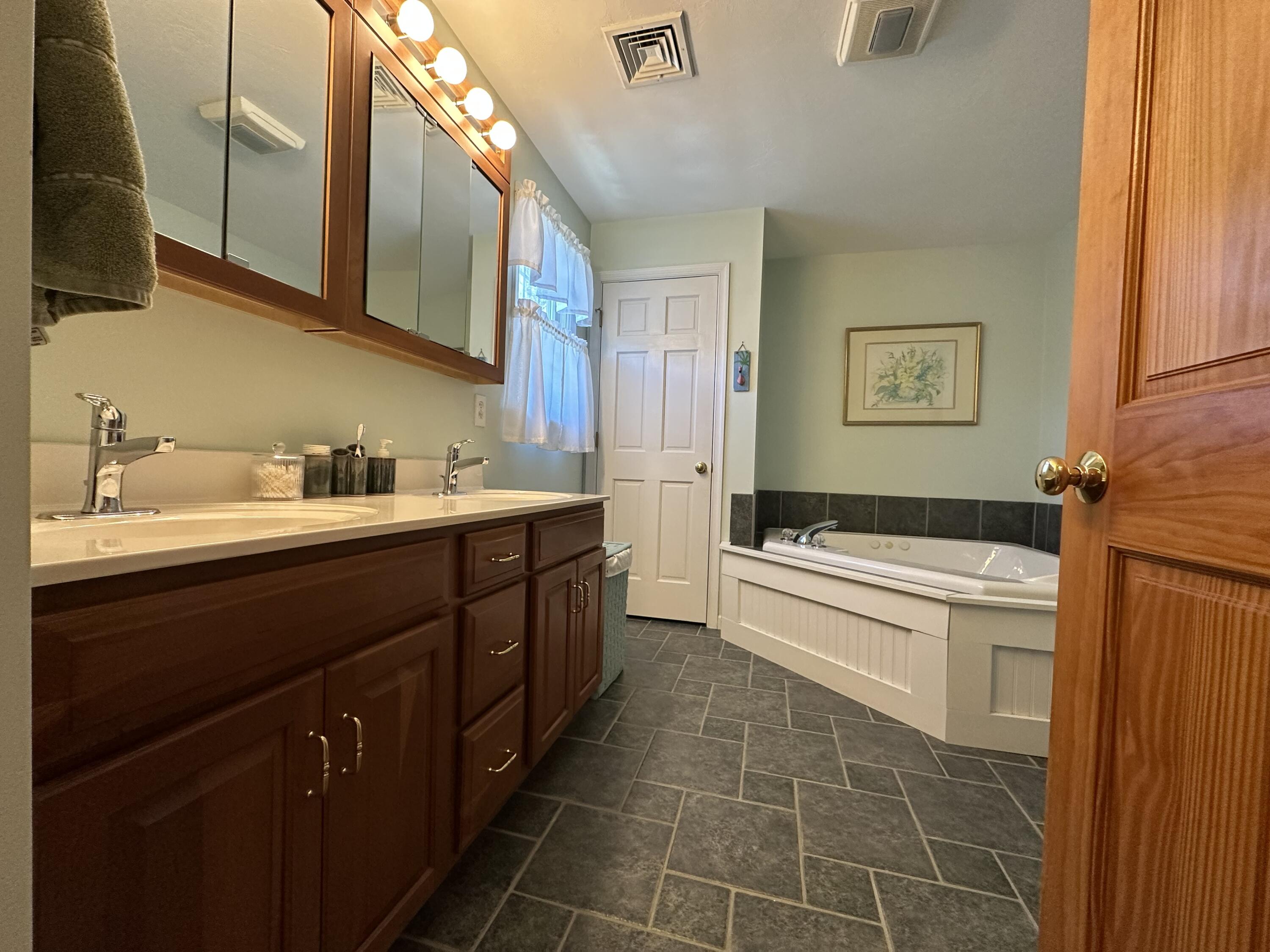 12 Gordon Lane Yarmouth MA 02675