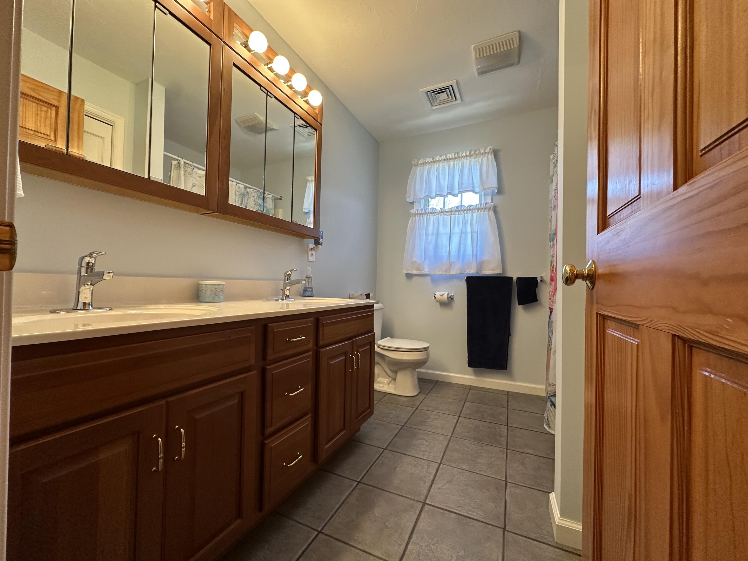 12 Gordon Lane Yarmouth MA 02675