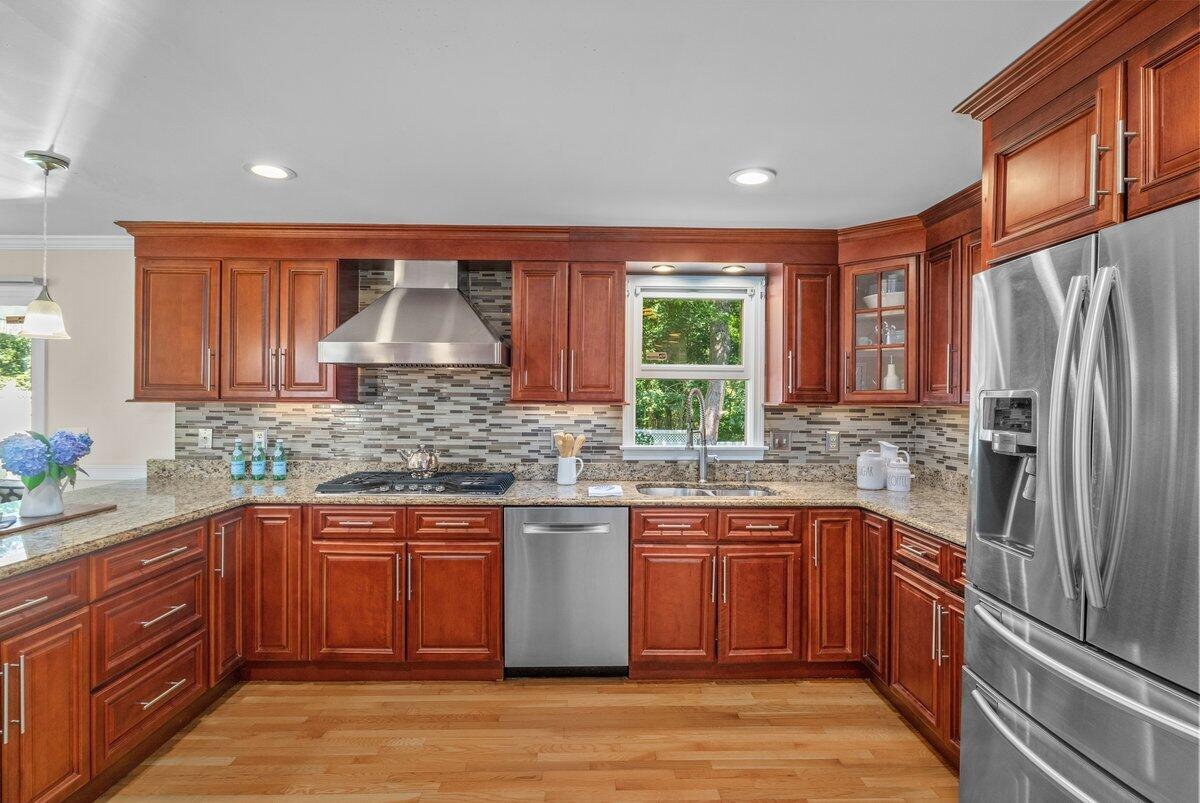 72 Bassett Lane Dennis MA 02639