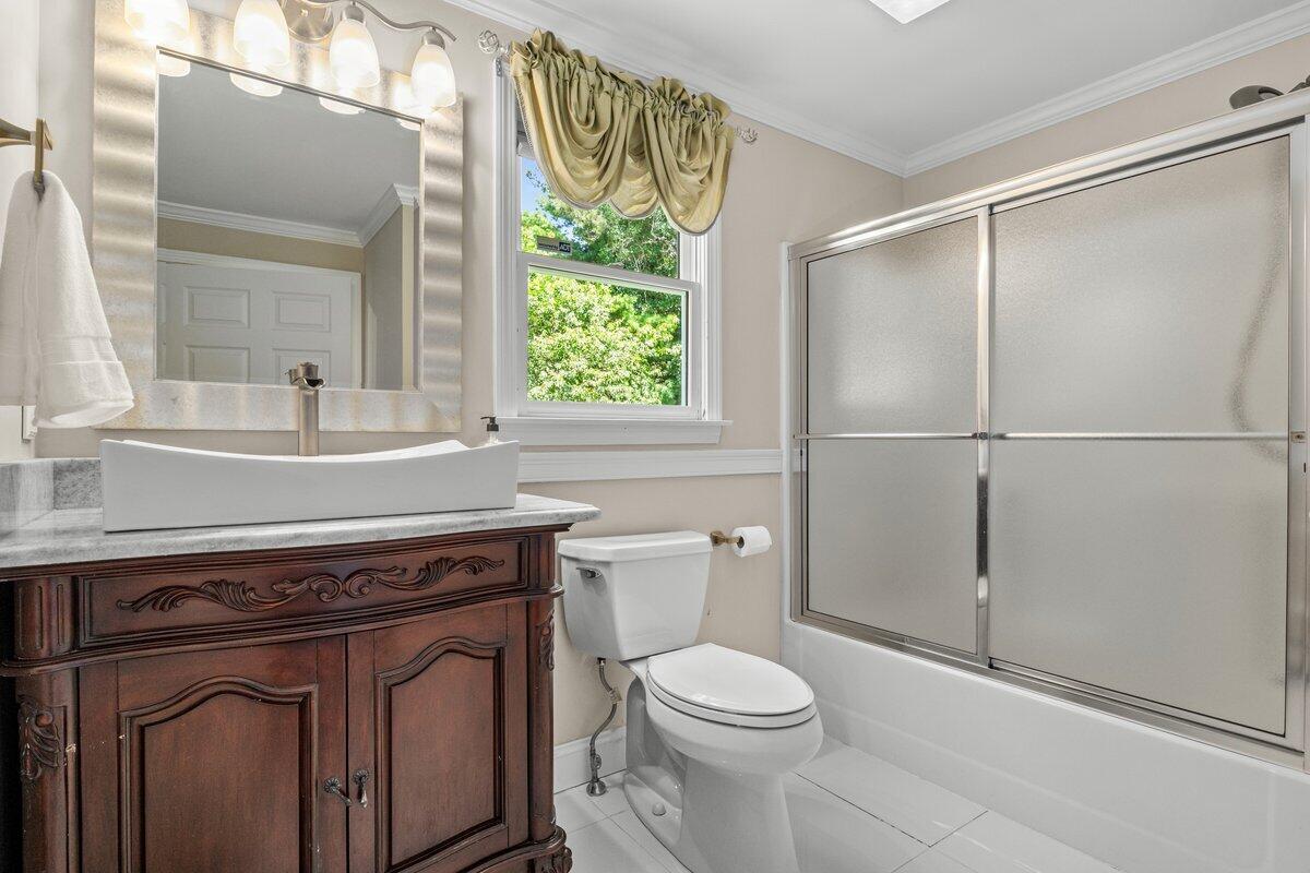 72 Bassett Lane Dennis MA 02639