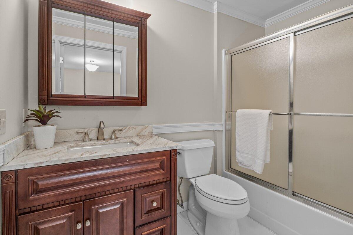 72 Bassett Lane Dennis MA 02639