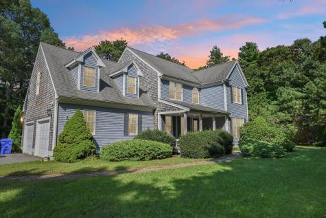 8 Tiffany Road Bourne MA 02532