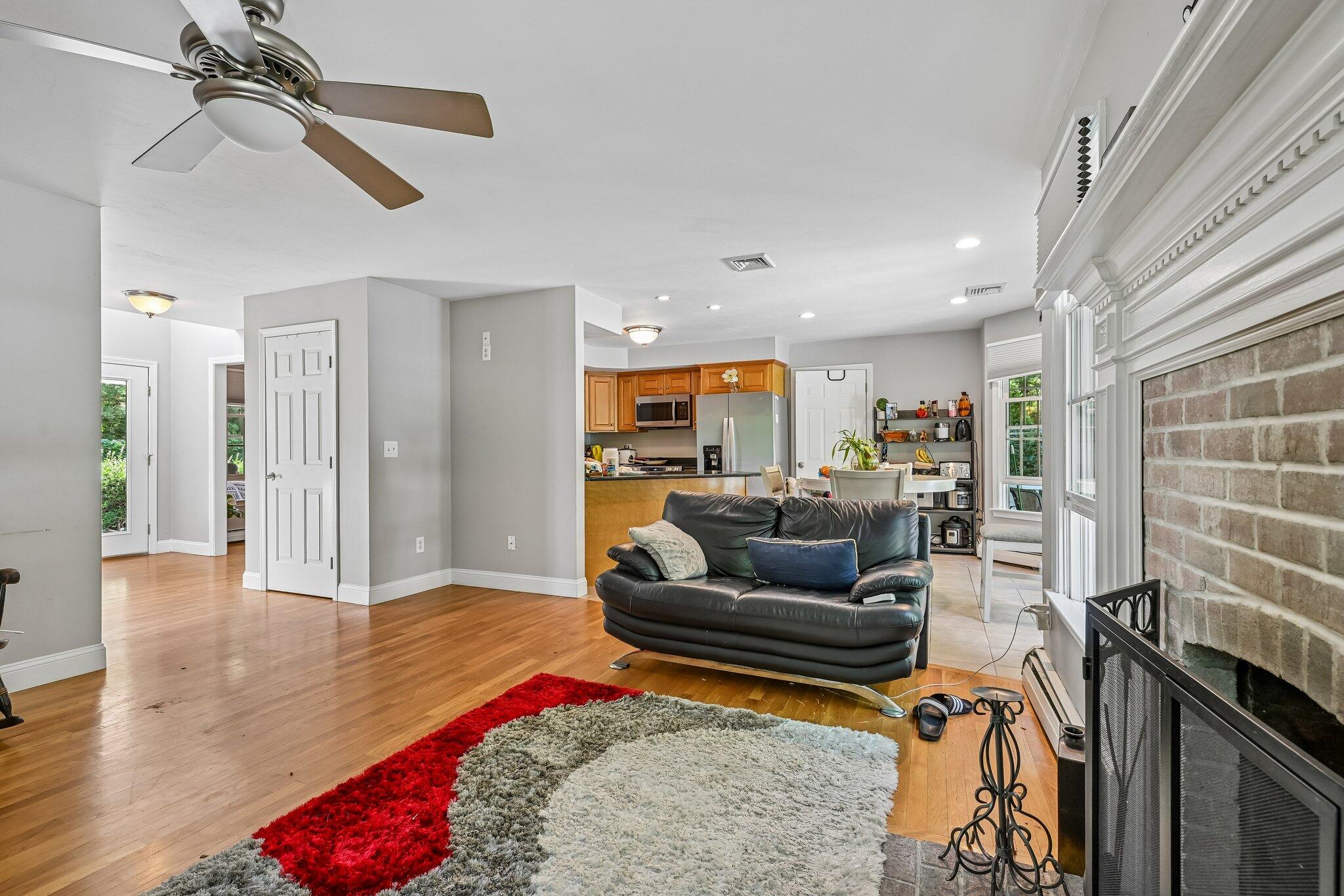 8 Tiffany Road Bourne MA 02532