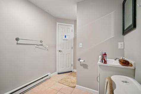 8 Tiffany Road Bourne MA 02532