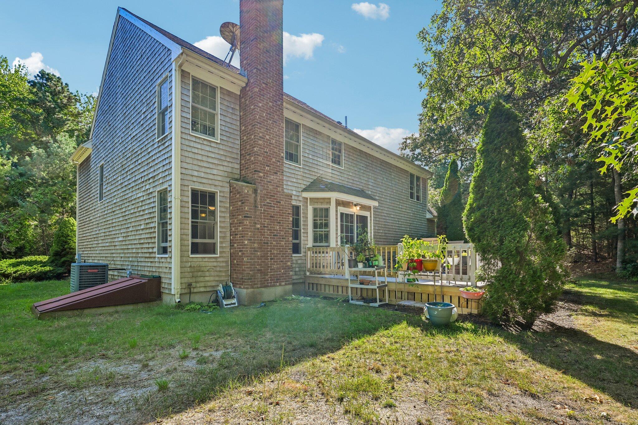 8 Tiffany Road Bourne MA 02532