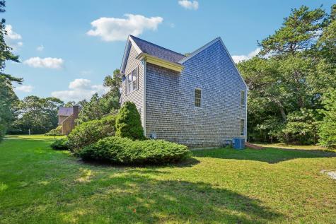 8 Tiffany Road Bourne MA 02532
