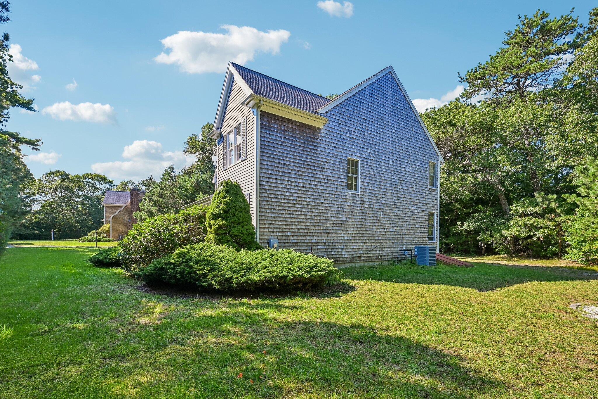 8 Tiffany Road Bourne MA 02532