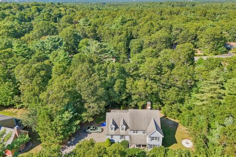 8 Tiffany Road Bourne MA 02532