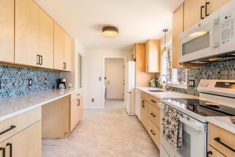 4 Quail Hill Road Bourne MA 02559