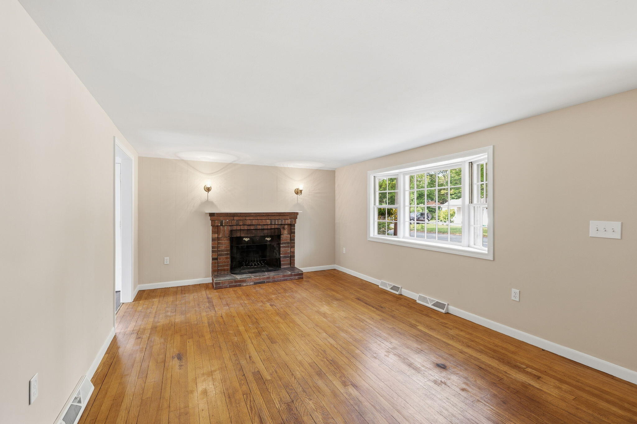 90 Castlewood Circle Hyannis MA 02601