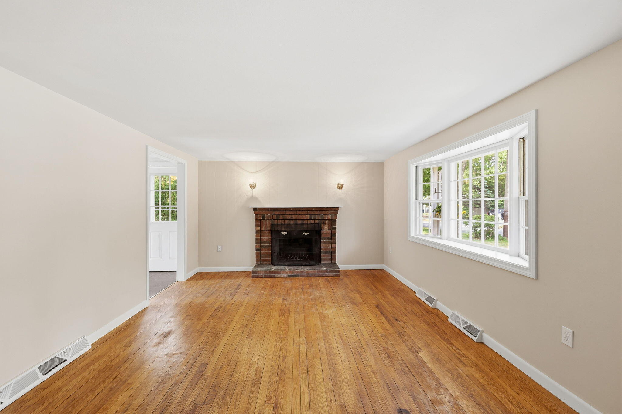 90 Castlewood Circle Hyannis MA 02601