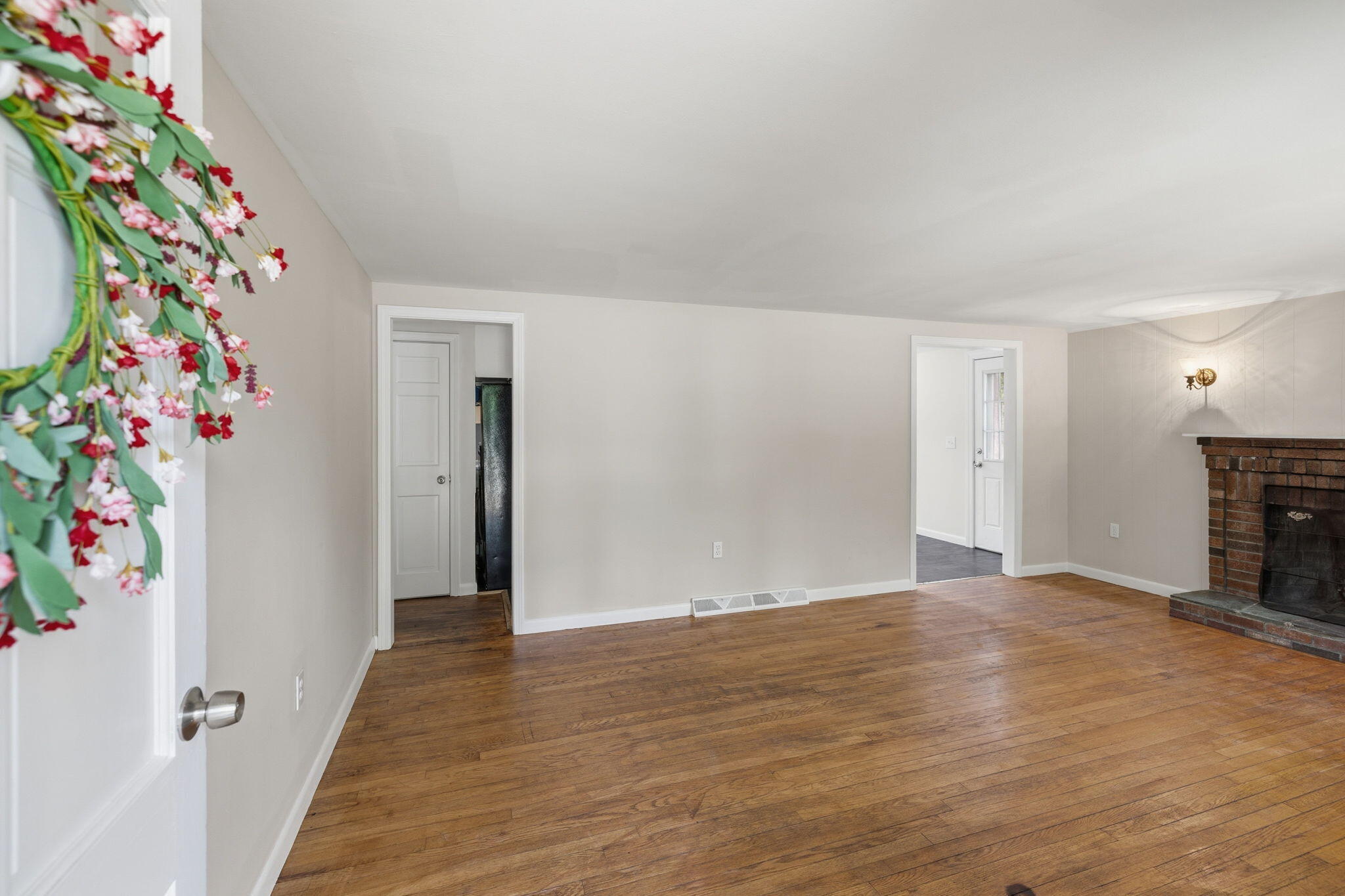 90 Castlewood Circle Hyannis MA 02601