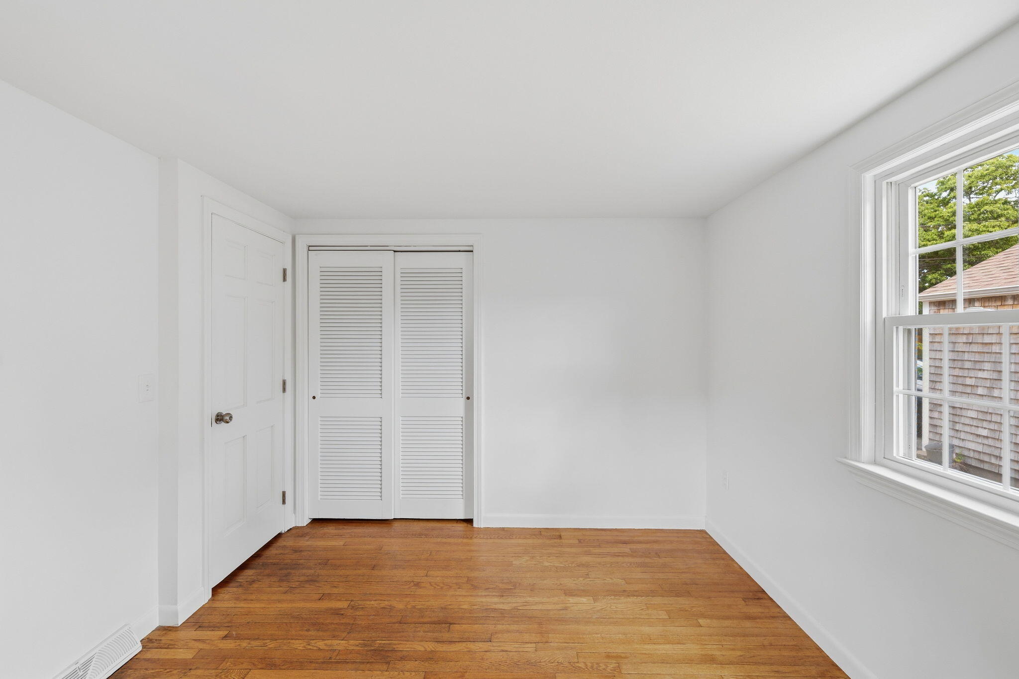 90 Castlewood Circle Hyannis MA 02601