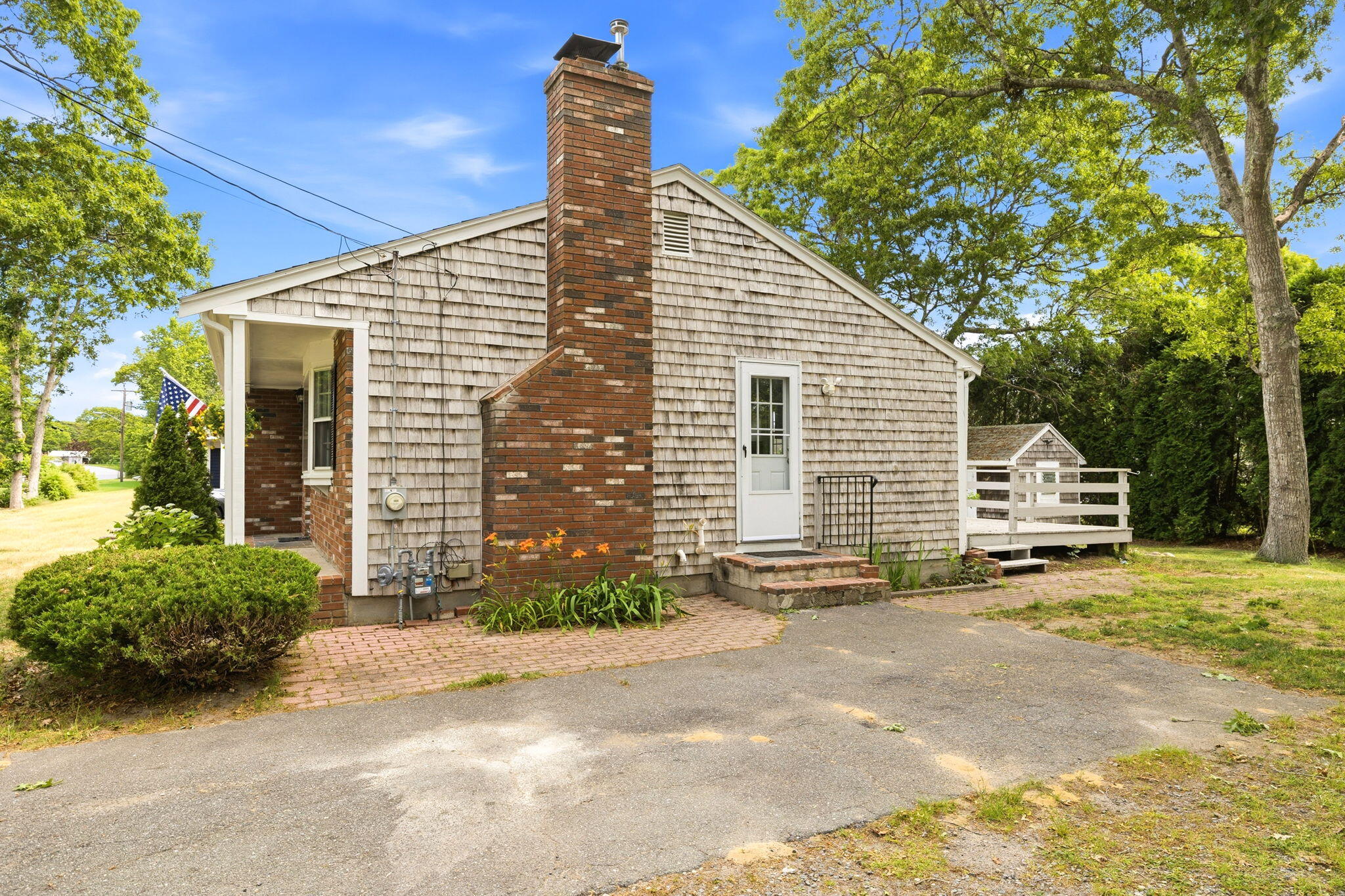 90 Castlewood Circle Hyannis MA 02601