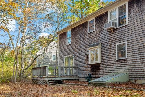 23 Lakeview Drive Mashpee MA 02649