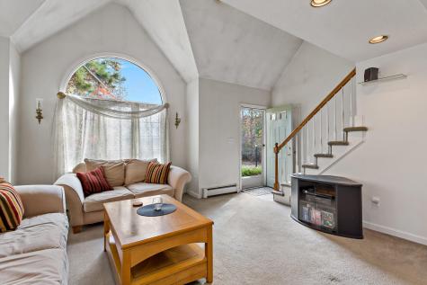 23 Lakeview Drive Mashpee MA 02649