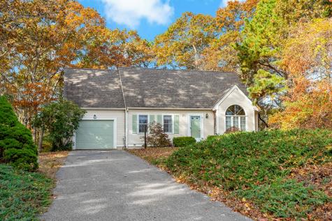 23 Lakeview Drive Mashpee MA 02649