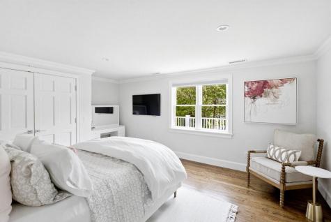 375 Baxters Neck Road Barnstable MA 02648