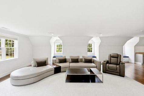 375 Baxters Neck Road Barnstable MA 02648