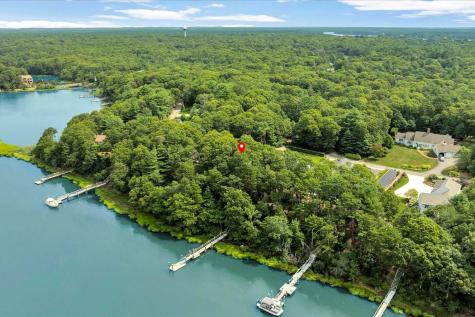 132 Bay Road Cotuit MA 02635