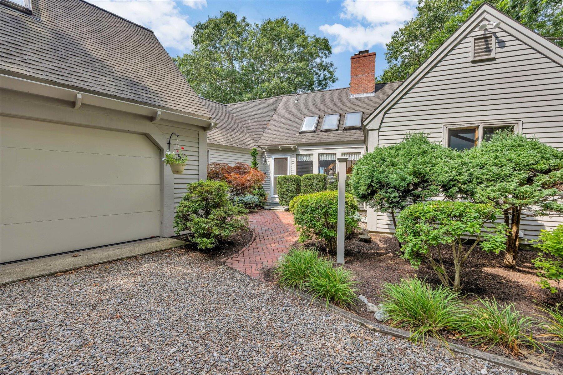 132 Bay Road Cotuit MA 02635