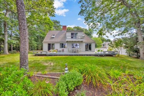 132 Bay Road Cotuit MA 02635