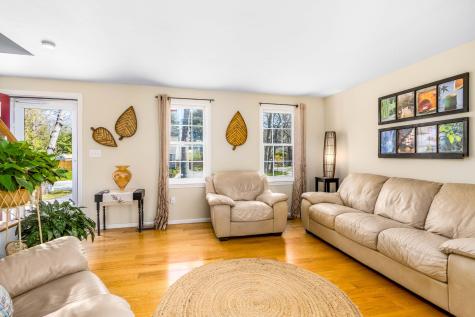 5 Raspberry Lane Barnstable MA 02648