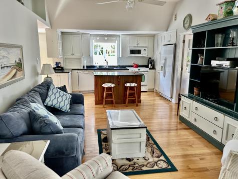 18 Turner Lane Yarmouth MA 02664