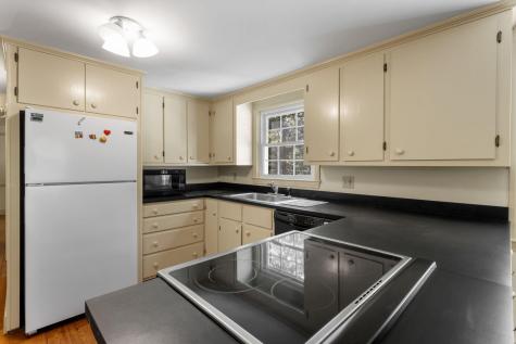 16 Greengate Road Falmouth MA 02540