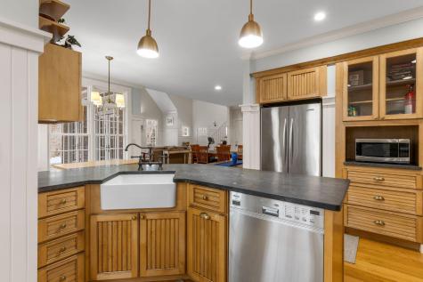 39 Upland Avenue Falmouth MA 02540