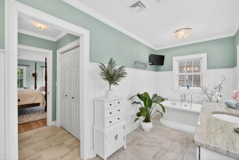 7 Mary Leal Lane Sandwich MA 02563