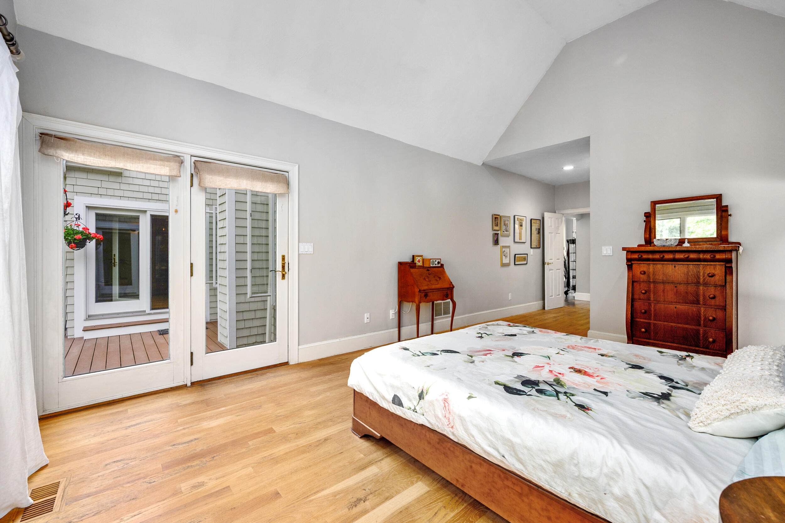 272 Falmouth Woods Road Falmouth MA 02536
