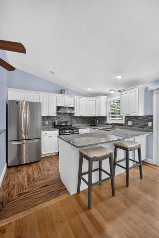 545 Lincoln Road Extension Barnstable MA 02601