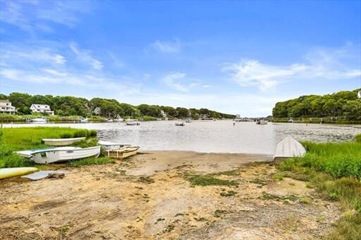 11 Madeline Road Falmouth MA 02536