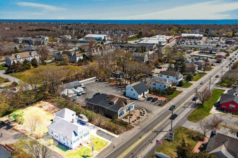 83 Davis Straits Falmouth MA 02540